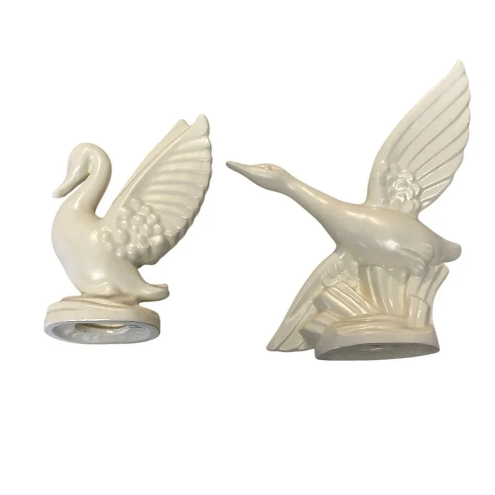 Vintage Royal Haeger‎ USA Swan Pair 8694 8695 White Pottery Centerpiece Inserts